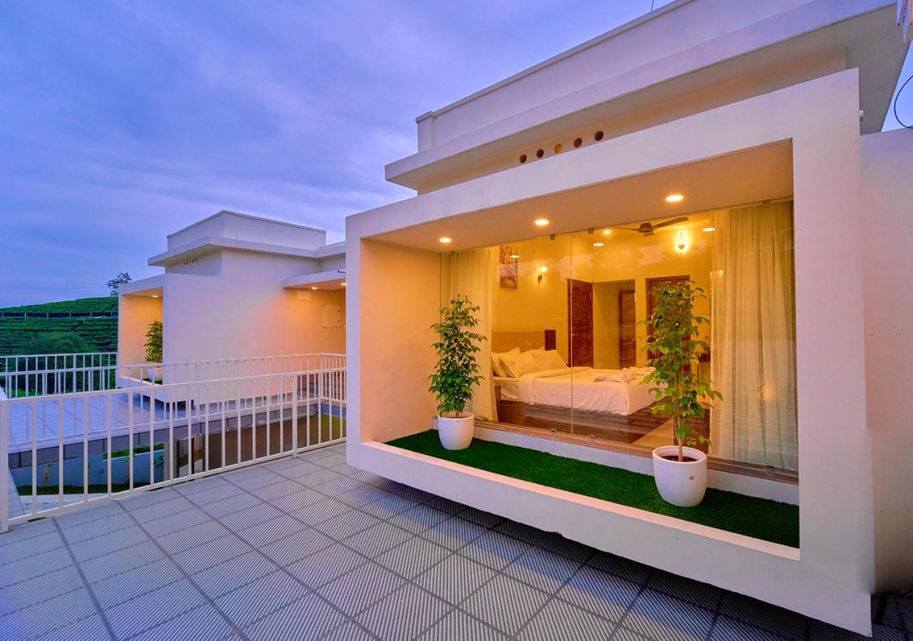 Glen Castle Vagamon Pool Resort By Voye Homes Экстерьер фото