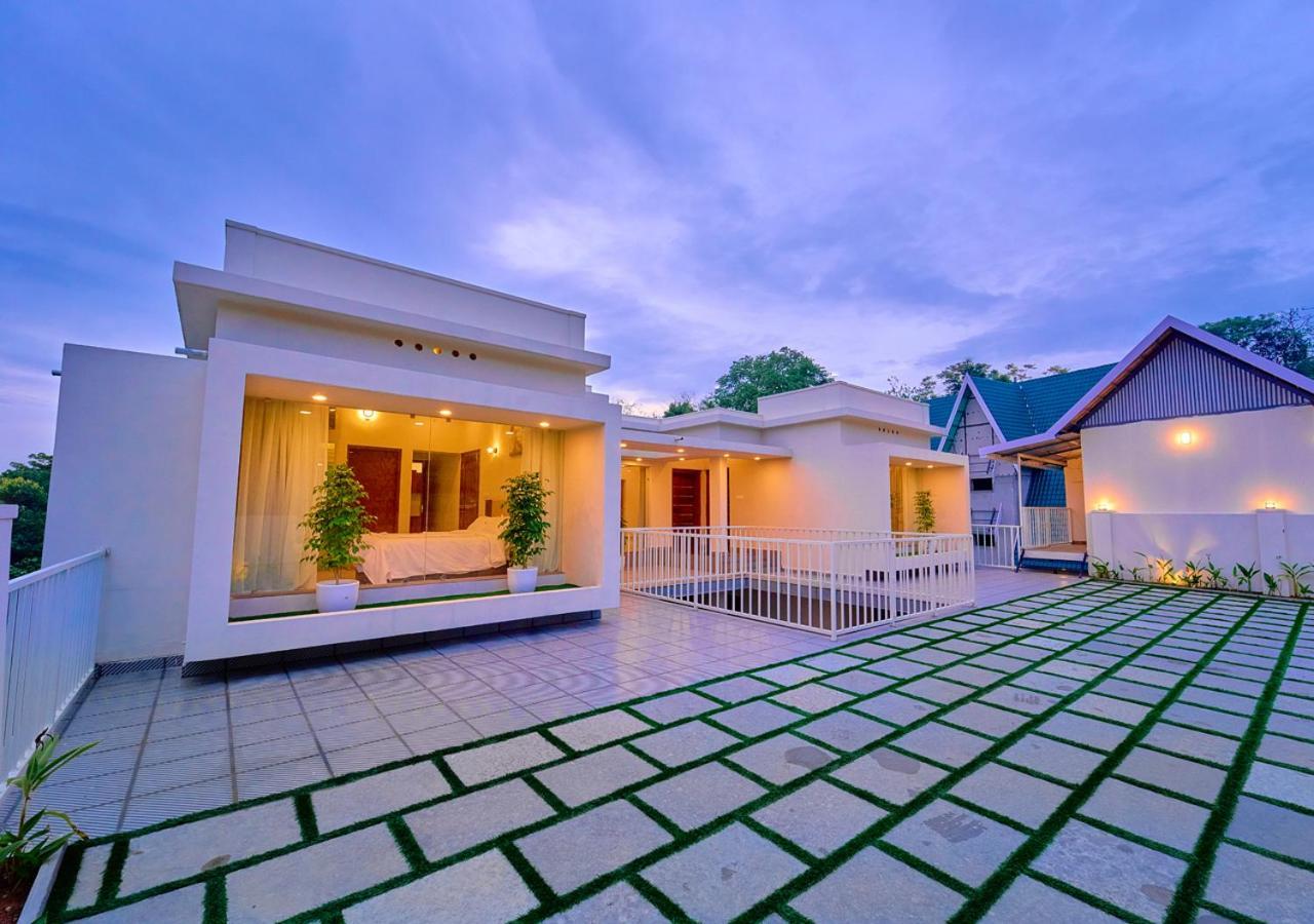 Glen Castle Vagamon Pool Resort By Voye Homes Экстерьер фото