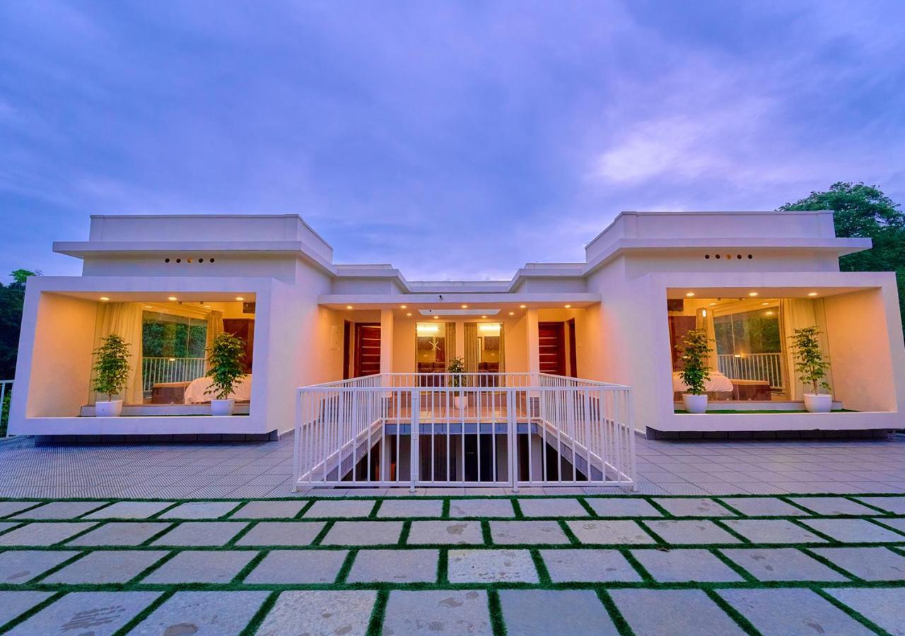 Glen Castle Vagamon Pool Resort By Voye Homes Экстерьер фото