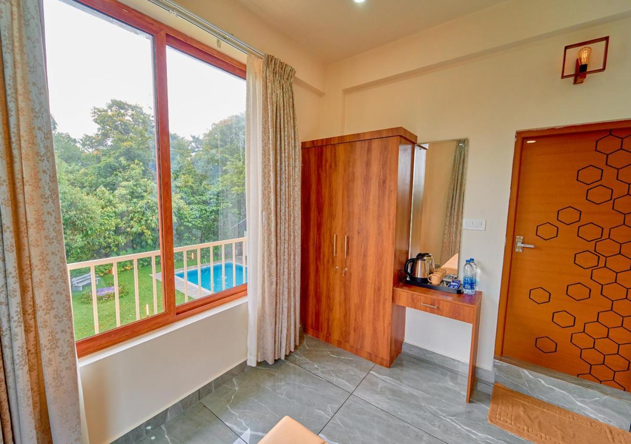 Glen Castle Vagamon Pool Resort By Voye Homes Экстерьер фото
