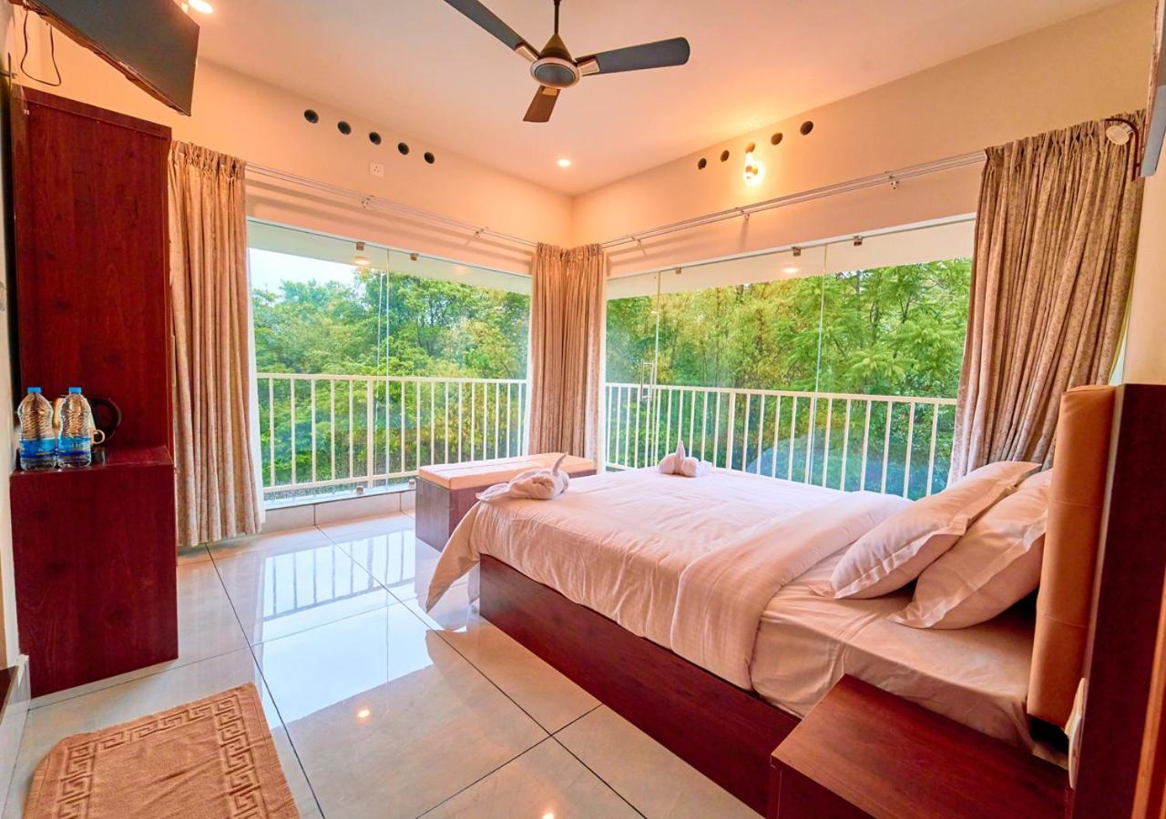Glen Castle Vagamon Pool Resort By Voye Homes Экстерьер фото