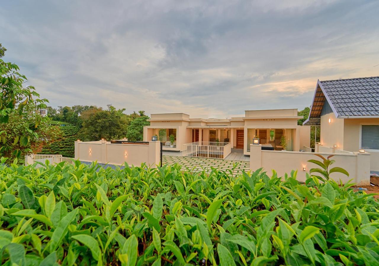 Glen Castle Vagamon Pool Resort By Voye Homes Экстерьер фото
