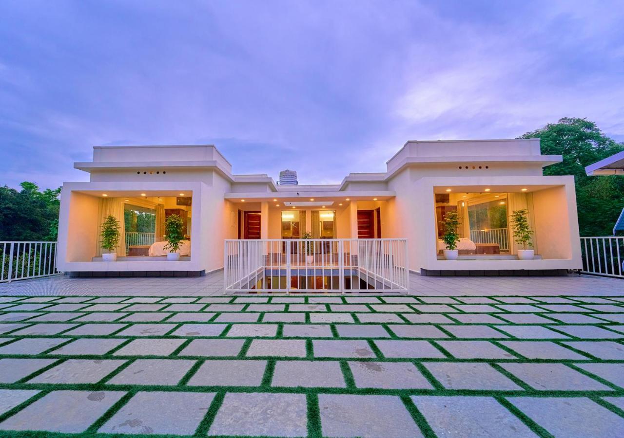 Glen Castle Vagamon Pool Resort By Voye Homes Экстерьер фото